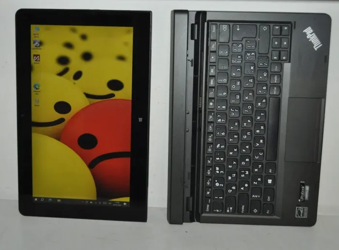 Ноутбук-трансформер Б-клас Lenovo ThinkPad Helix 20CH / 11.6" (1920x1080) TN Touch / Intel Core M-5Y10 (2 (4) ядра по 0.8 - 2.0 GHz) / 8 GB DDR3 / 256 GB SSD / Intel HD Graphics 5300 / WebCam / LTE / Windows 10 Pro б/в - зображення 6