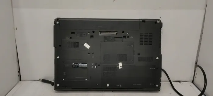 Ноутбук HP EliteBook 8540w / 15.6" (1600x900) TN / Intel Core i5-540M (2 (4) ядра по 2.53 - 3.07 GHz) / 4 GB DDR3 / 320 GB HDD / nVidia Quadro FX 880M, 1 GB DDR3, 128-bit / АКБ не тримає б/в - зображення 7