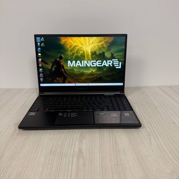 Ігровий ноутбук Maingear Vector Pro MG-VCP2 / 15.6" (2560x1440) IPS / AMD Ryzen 9 6900HX (8 (16) ядер по 3.3 - 4.9 GHz) / 16 GB DDR5 / 1000 GB SSD NVMe / nVidia GeForce RTX 3080, 16 GB GDDR6, 256-bit / WebCam б/в - зображення 2
