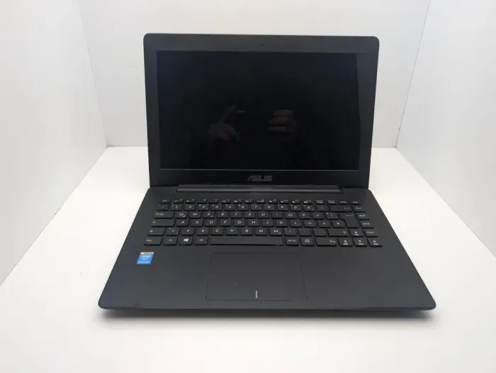 Ноутбук Asus R413M / 14" (1366x768) TN / Intel Pentium N3540 (4 ядра по 2.16 - 2.66 GHz) / 4 GB DDR3 / 1000 GB HDD / Intel HD Graphics / WebCam б/в - зображення 7