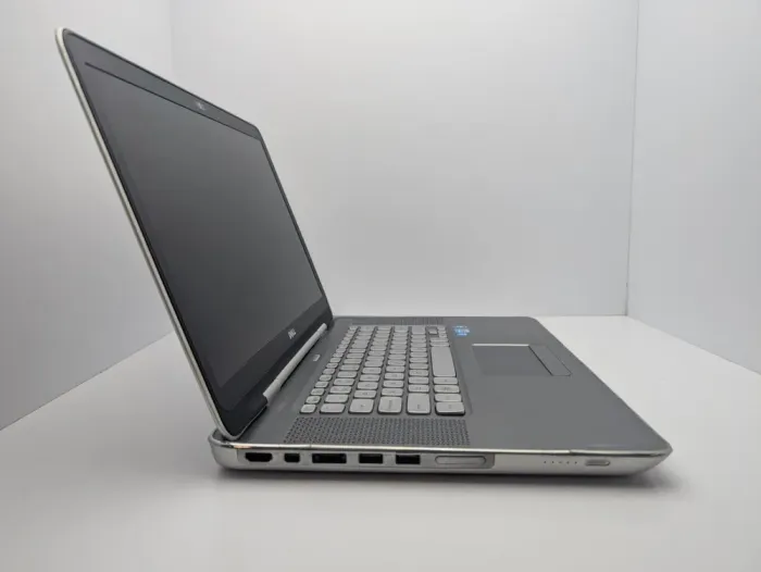 Ігровий ноутбук Б-клас Dell XPS 15z / 15.6" (1920x1080) TN / Intel Core i7-2640M (2 (4) ядра по 2.8 - 3.5 GHz) / 8 GB DDR3 / 256 GB SSD / nVidia GeForce GT 525M, 2 GB DDR3, 128-bit / WebCam б/в - зображення 4