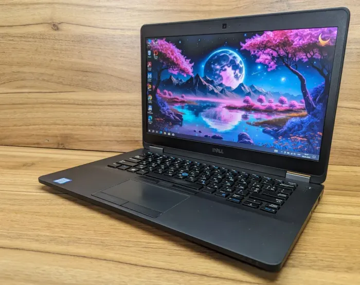 Ультрабук Dell Latitude E7470 / 14" (1600x900) TN / Intel Core i5-6300U (2 (4) ядра по 2.4 - 3.0 GHz) / 8 GB DDR4 / 256 GB SSD / Intel HD Graphics 520 / WebCam / Windows 10 б/в - зображення 5