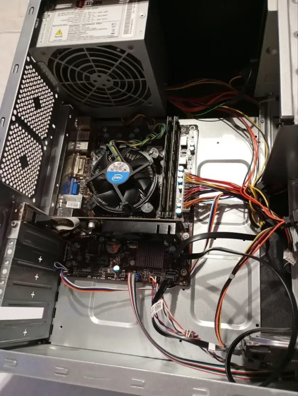 ПК Asus Vento A8 TA-861 Tower / Intel Core i5-3550 (4 ядра по 3.3 - 3.7 GHz) / 8 GB DDR3 / 120 GB SSD + 500 GB HDD / nVidia GeForce GT 220, 1 GB DDR3, 128-bit / 500W б/в - зображення 6