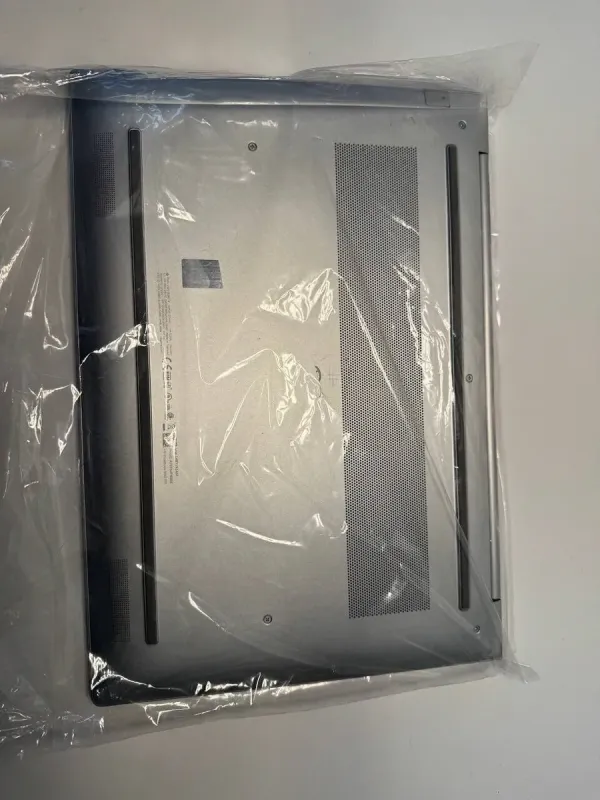 Ультрабук HP EliteBook 660 G11 / 16" (1920x1200) IPS / Intel Core Ultra 5 135U (12 (14) ядер по 1,6 - 4,4 ГГц) / 16 ГБ DDR5 / 256 ГБ SSD / Intel Graphics / WebCam - зображення 3