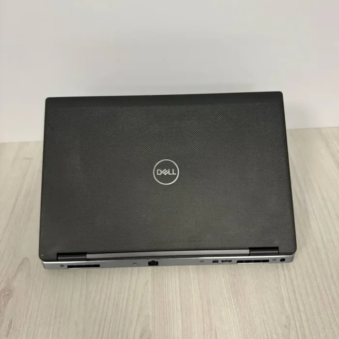 Мобільна робоча станція Dell Precision 7540 / 15,6" (1920x1080) IPS / Intel Core i5-9400H (4 (8) ядра по 2,5 - 4,3 ГГц) / 32 ГБ DDR4 / 512 ГБ SSD NVMe / nVidia Quadro T2000, 4 ГБ GDDR5, 128-біт б/в - зображення 3