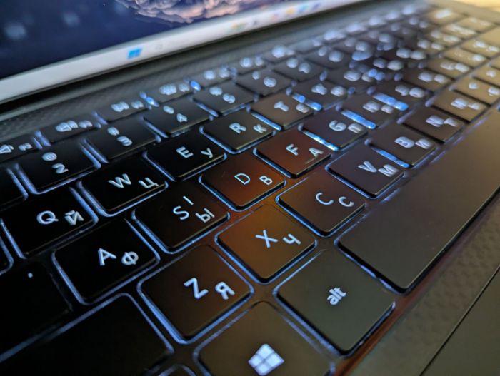 Мобільна робоча станція Б-класу Dell Precision 5550 / 15,6" (1920x1080) IPS / Intel Core i7-10850H (6 (12) ядер по 2,7 - 5,1 ГГц) / 32 ГБ DDR4 / 512 ГБ SSD / nVidia Quadro T1000, 4 ГБ GDDR6, 128-біт / WebCam / Windows 11 б/в - зображення 7