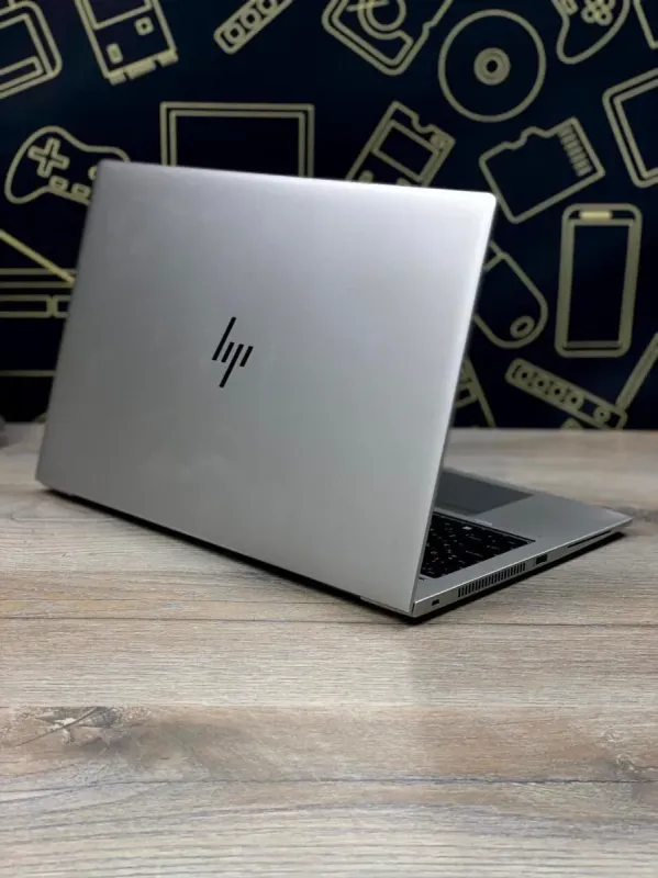 Ноутбук HP EliteBook 850 G5 / 15.6" TN / Core i5-8350U (4(8) ядра по 1.7-3.6 GHz) / 8GB DDR4 / 256GB SSD / UHD Graphics 620 / WebCam б/в - зображення 3
