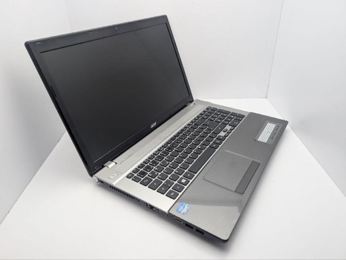 Ноутбук Acer Aspire V3-771 / 17.3" (1600x900) TN / Intel Core i3-2328M (2 (4) ядра по 2.2 GHz) / 6 GB DDR3 / 1000 GB HDD / Intel HD Graphics 3000 / WebCam / DVD-ROM б/в - зображення 6