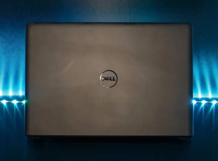 Ноутбук Dell Latitude 3570 / 15.6" TN / Core i3-6100U (2(4) ядра по 2.3GHz) / 4GB DDR3 / 500GB HDD / HD Graphics 520 / WebCam / USB 3 б/в - зображення 5