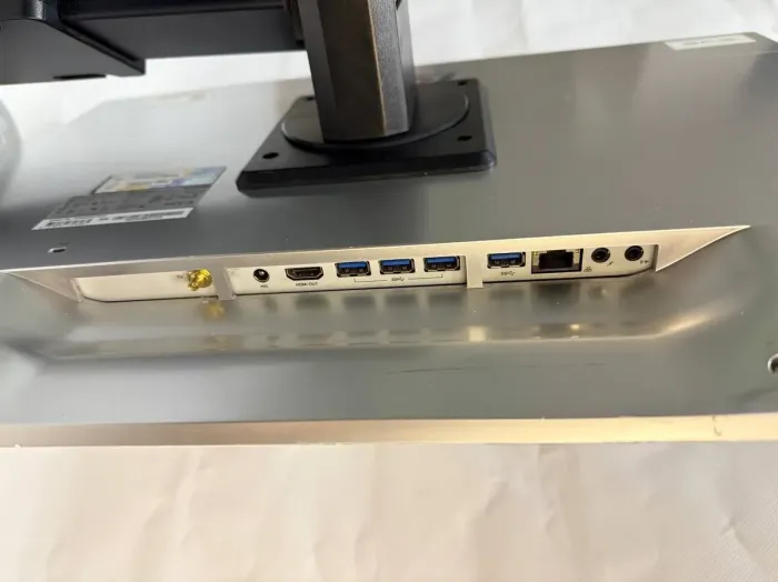 Моноблок Б-клас MSI MS-AE63 / 24" (1920x1080) TN / Intel Core i3-4000M (2 (4) ядра по 2.4 GHz) / 8 GB DDR3 / 256 GB SSD / Intel HD Graphics 4600 / DVD-ROM / WebCam / Wi-Fi / DVD-ROM б/в - зображення 9