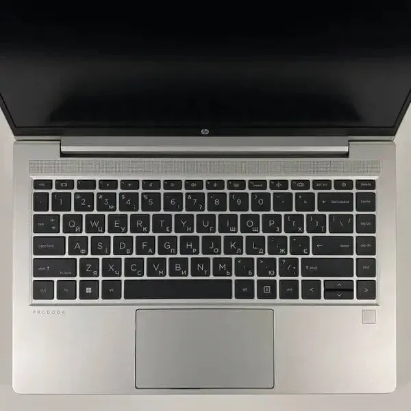 Ультрабук Б-клас HP ProBook 445 G8 / 14" (1920x1080) IPS / AMD Ryzen 5 5600U (6 (12) ядер по 2.3 - 4.2 GHz) / 16 GB DDR4 / 512 GB SSD / AMD Radeon Vega 7 Graphics / WebCam / TouchID б/в - зображення 4