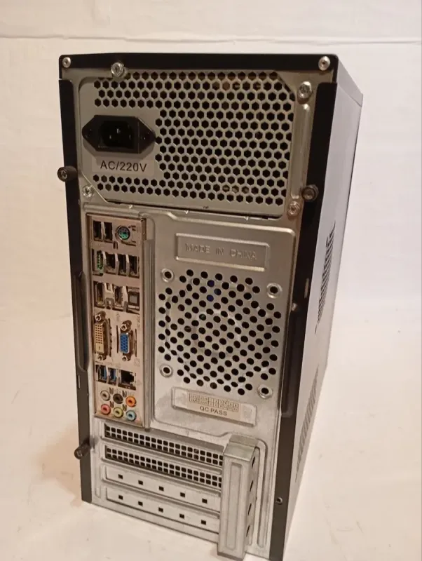 ПК Asus Tower / Intel Core i5-3470 (4 ядра по 3.2 - 3.6 GHz) / 16 GB DDR3 / 500 GB HDD / Intel HD Graphics 2500 / DVD-RW / 400W б/в - зображення 4