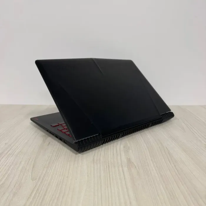 Ігровий ноутбук Lenovo Legion Y520-15IKBN / 15.6" (1920x1080) IPS / Intel Core i7-7700HQ (4 (8) ядра по 2.8 - 3.8 GHz) / 16 GB DDR4 / 256 GB SSD + 1000 GB HDD / nVidia GeForce GTX 1050 Ti, 2 GB GDDR5, 128-bit / WebCam б/в - зображення 6