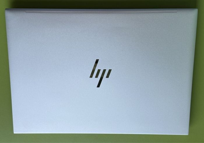 Ультрабук HP EliteBook 860 G10 / 16" (1920x1200) IPS / Intel Core i5-1345U (10 (12) ядер по 3.5 - 4.7 GHz) / 16 GB DDR5 / 512 GB SSD / Intel Iris Xe Graphics / WebCam / Fingerprint б/в - зображення 6