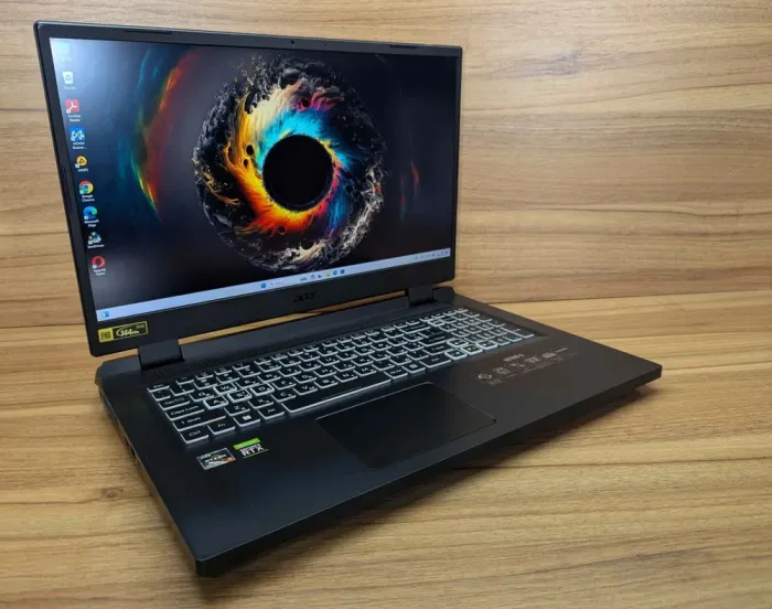 Ігровий ноутбук Acer Nitro 5 AN517-42 / 17.3" (1920x1080) IPS / AMD Ryzen 7 6800H (8 (16) ядер по 3.2 - 4.7 GHz) / 16 GB DDR4 / 512 GB SSD / nVidia GeForce RTX 3060, 6 GB GDDR6, 192-bit / WebCam / Windows 10 б/в - зображення 4