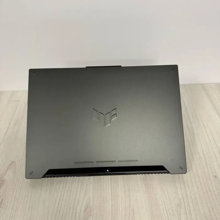 Ігровий ноутбук Asus TUF Gaming A15 FA507NU / 15.6" (1920x1080) IPS / AMD Ryzen 5 7535HS (6 (12) ядер по 3,3 - 4,55 ГГц) / 16 ГБ DDR5 / 512 ГБ SSD NVMe / nVidia GeForce RTX 4050, 6 ГБ GDDR6, 96-біт / WebCam б/в - зображення 3