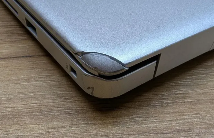 Ноутбук Б-клас Dell Inspiron 5593 / 15.6" (1920x1080) IPS / Intel Core i7-1065G7 (4 (8) ядра по 1.3 - 3.9 GHz) / 16 GB DDR4 / 480 GB SSD / Intel Iris Plus Graphics / WebCam / Windows 10 б/в - зображення 3