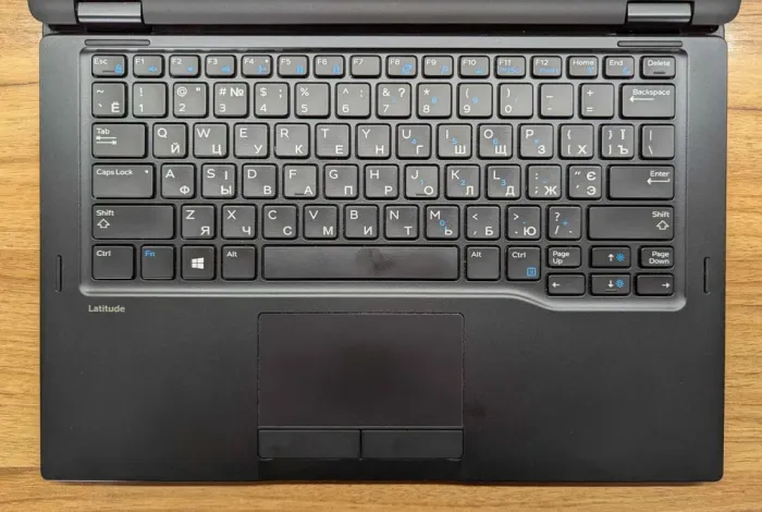 Нетбук-трансформер Dell Latitude 5289 / 12.5" (1920x1080) IPS Touch / Intel Core i7-7600U (2 (4) ядра по 2.8 - 3.9 GHz) / 16 GB DDR3 / 480 GB SSD / Intel HD Graphics 620 / WebCam / Windows 10 б/в - зображення 3