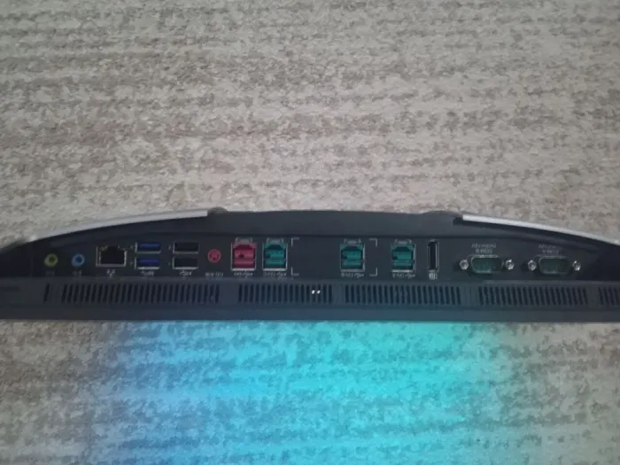 Моноблок Б-класс HP RP9 G1 Retail System / 15.6" TN Touch / Pentium G4400T (2 ядра по 2.9GHz) / 4GB DDR4 / 120GB SSD / HD Graphics 510 б/в - зображення 4