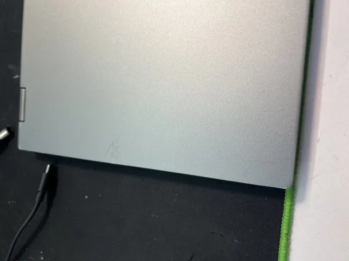 Ноутбук-трансформер Б-клас Lenovo ThinkPad L13 Yoga 2-in-1 / 13.3" (1920x1080) IPS Touch / Intel Core i5-10210U (4 (8) ядра по 1.6 - 4.2 GHz) / 8 GB DDR4 / 480 GB SSD / Intel UHD Graphics / WebCam б/в - зображення 3