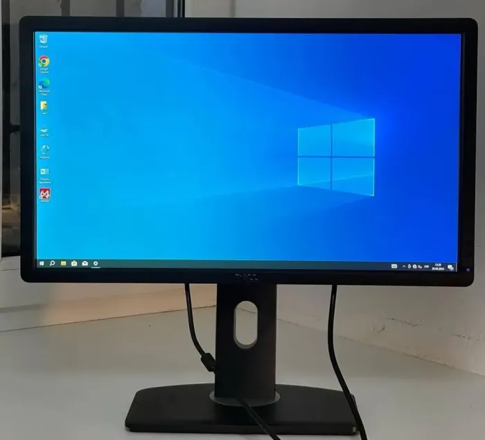 Монітор Б-клаc Dell UltraSharp U2312HM/23" (1920x1080) IPS/USB, VGA, DVI, DisplayPort/VESA 100x100+ Кабель живлення б/в - зображення 2