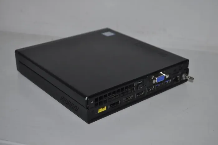 Неттоп Lenovo ThinkCentre M720q Tiny USFF / Intel Core i5-8400T (6 ядер по 1.7 - 3.3 GHz) / 16 GB DDR4 / 256 GB SSD / Intel UHD Graphics 630 / Wi-Fi б/в - зображення 4