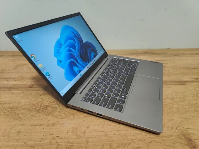 Ультрабук Lenovo ThinkBook 14 G2 / 14" (1920x1080) IPS / Intel Core i5-1135G7 (4 (8) ядра по 2.4 - 4.2 GHz) / 8 GB DDR4 / 256 GB SSD / Intel Iris Xe Graphics / WebCam / Windows 11 Pro б/в - зображення 6