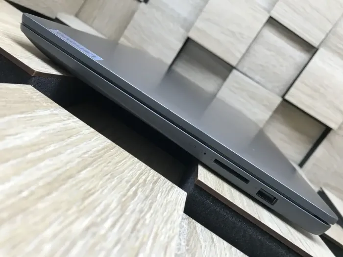 Ноутбук Lenovo IdeaPad 3 15ITL6 / 15.6" (1920x1080) IPS Touch / Intel Core i5-1135G7 (4 (8) ядра по 2.4 - 4.2 GHz) / 8 GB DDR4 / 256 GB SSD M.2 / Intel Iris Xe Graphics / WebCam / HDMI б/в - зображення 6