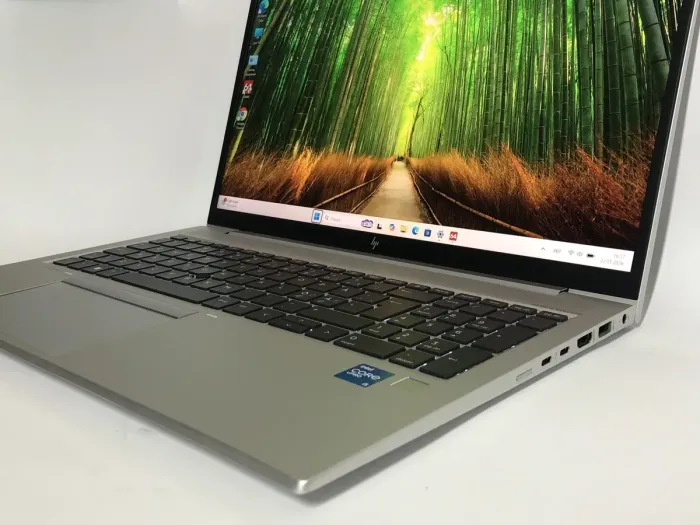 Ігровий ультрабук Б-класу HP EliteBook 850 G8 / 15,6" (1920x1080) IPS / Intel Core i5-1145G7 (4 (8) ядра по 2,6 - 4,4 ГГц) / 16 ГБ DDR4 / 256 ГБ SSD / nVidia GeForce MX450, 2 ГБ GDDR6, 64-біт / WebCam / Win 11 Pro б/в - зображення 11