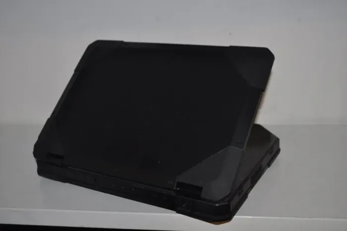 Захищений ноутбук Б-клас Dell Latitude 5414 Rugged / 14" (1366x768) TN / Intel Core i5-6300U (2 (4) ядра по 2.4 - 3.0 GHz) / 8 GB DDR4 / 240 GB SSD / Intel HD Graphics 520 / WebCam / Windows 11 Pro б/в - зображення 10