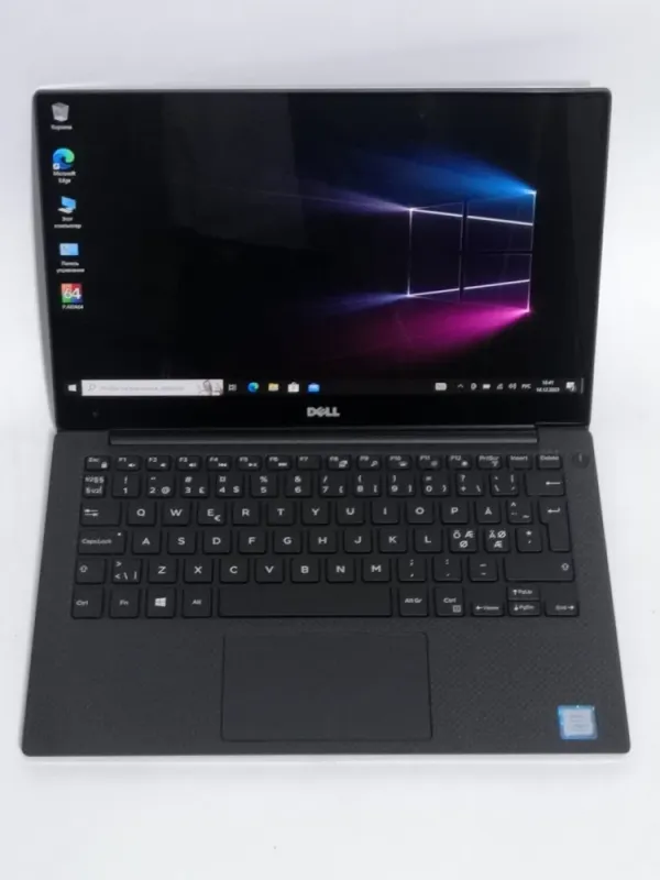 Ультрабук Dell XPS 13 9360 / 13.3" (3200x1800) IPS Touch / Intel Core i7-7500U (2 (4) ядра по 2.7 - 3.5 GHz) / 8 GB DDR4 / 256 GB SSD / Intel HD Graphics 620 / WebCam / Win 10 Pro б/в - зображення 2