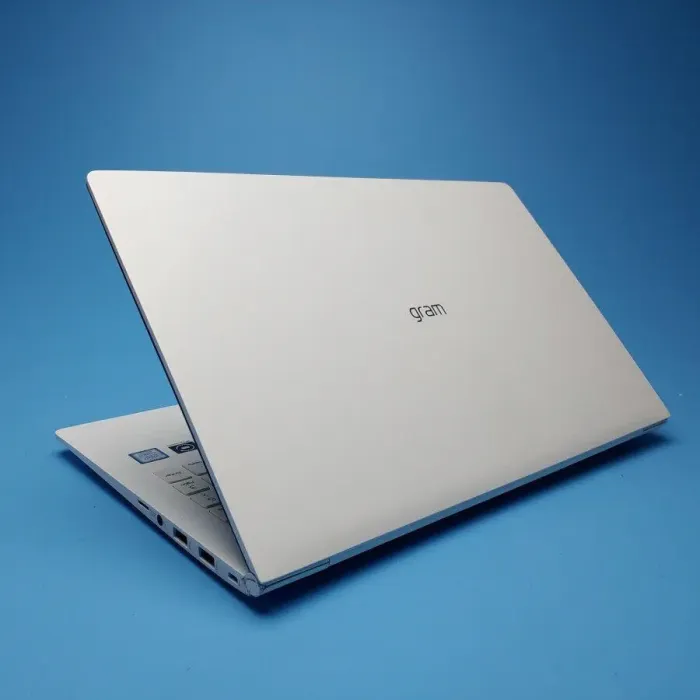 Ультрабук Б-клас Gram 15Z990-VP50ML / 15.6" (1920x1080) IPS / Intel Core i5-8265U (4 (8) ядра по 1.6 - 3.9 GHz) / 8 GB DDR4 / 256 GB SSD / Intel UHD Graphics 620 / WebCam / Win 10 Pro б/в - зображення 7