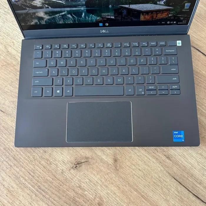 Ультрабук Б-клас Dell Vostro 5402 / 14" (1920x1080) IPS / Intel Core i5-1135G7 (4 (8) ядра по 2.4 - 4.2 GHz) / 8 GB DDR4 / 256 GB SSD NVMe / Intel Iris Xe Graphics / WebCam б/в - зображення 7