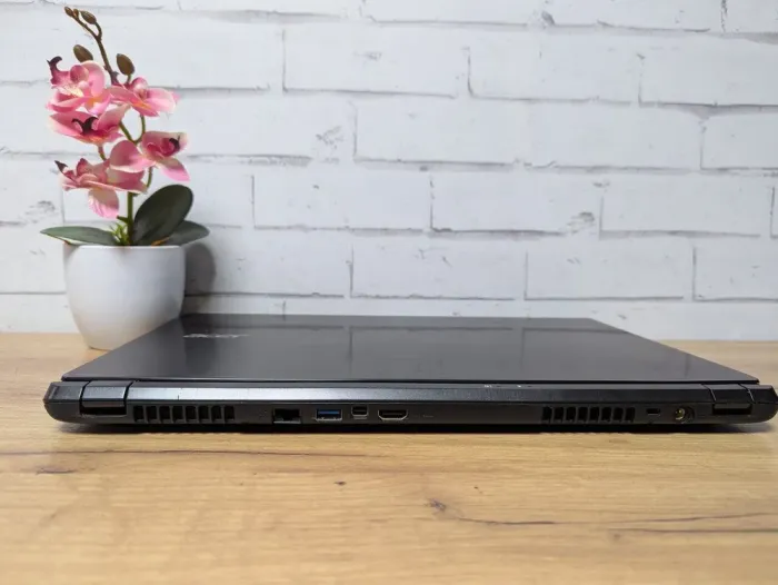 Ноутбук Acer Aspire V5 ZRQ / 15.6" (1366x768) TN / Intel Core i5-4200U (2 (4) ядра по 1.6 - 2.6 GHz) / 8 GB DDR3 / 128 GB SSD / Intel HD Graphics 4400 / WebCam б/в - зображення 8