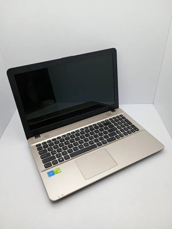 Ноутбук Asus R541 / 15.6" (1366x768) TN / Intel Celeron N4000 (2 ядра по 1.1 - 2.6 GHz) / 4 GB DDR3 / 500 GB HDD / nVidia GeForce 810M, 2 GB DDR3, 64-bit / WebCam б/в - зображення 3