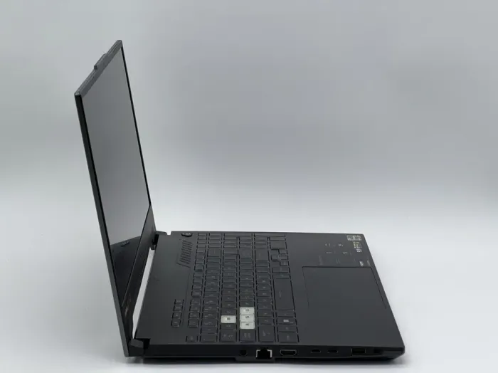 Ігровий ноутбук Asus TUF Gaming A15 FA507RE-A15.R73050T / 15.6" (1920x1080) IPS / AMD Ryzen 7 6800H (8 (16) ядер по 3.2 - 4.7 GHz) / 16 GB DDR5 / 960 GB SSD / nVidia GeForce RTX 3050 Ti, 4 GB GDDR6, 128-bit / WebCam б/в - зображення 3