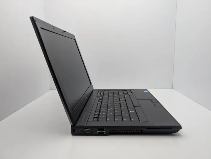 Ноутбук Dell Latitude E6410 / 14.1" (1440x900) TN / Intel Core i5-520M (2 (4) ядра по 2.4 - 2.93 GHz) / 6 GB DDR3 / 250 GB HDD / nVidia NVS 3100M, 512 MB GDDR3, 64-bit / WebCam б/в - зображення 3