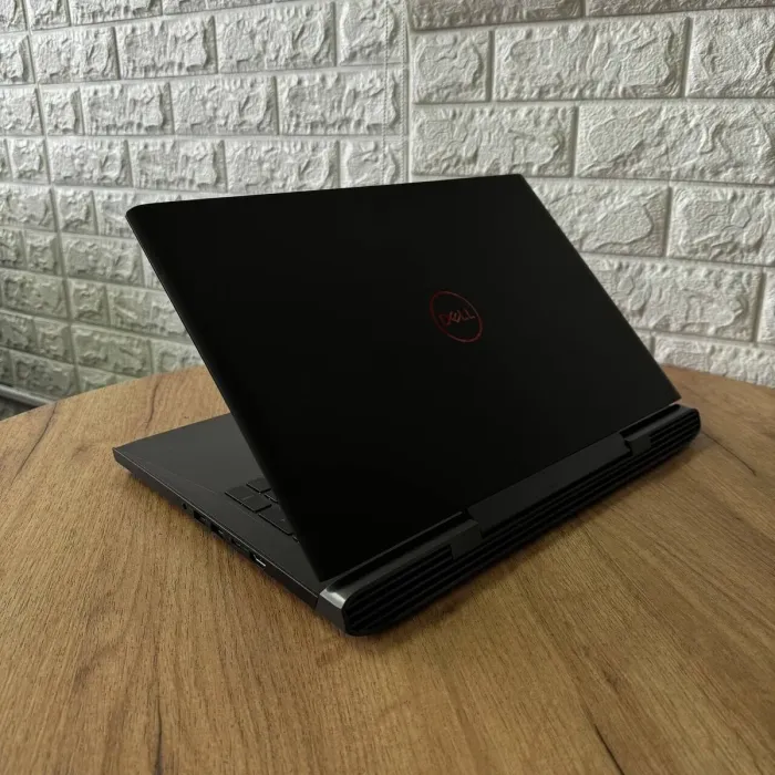 Ігровий ноутбук Б-клас Dell Inspiron 15 7577 / 15.6" (1920x1080) IPS / Intel Core i5-7300HQ (4 ядра по 2.5 - 3.5 GHz) / 16 GB DDR4 / 128 GB SSD + 1000 GB HDD / nVidia GeForce GTX 1060 Max-Q, 6 GB GDDR5, 192-bit / WebCam б/в - зображення 6