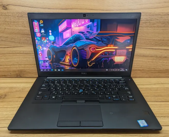 Ультрабук Dell Latitude 7490 / 14" (1920х1080) IPS / Intel Core i7-8650U (4 (8) ядра по 1.9 - 4.2 GHz) / 16 GB DDR4 / 512 GB SSD / Intel UHD Graphics 620 / WebCam / Fingerprint / Windows 10 б/в - зображення 2