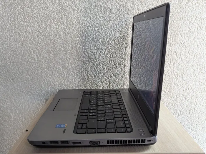 Ноутбук Б-клас HP ProBook 640 G1 / 14" (1600x900) TN / Intel Core i5-4200M (2 (4) ядра по 2.5 - 3.1 GHz) / 8 GB DDR3 / 128 GB SSD / Intel HD Graphics 4600 / WebCam / DVD-ROM б/в - зображення 5