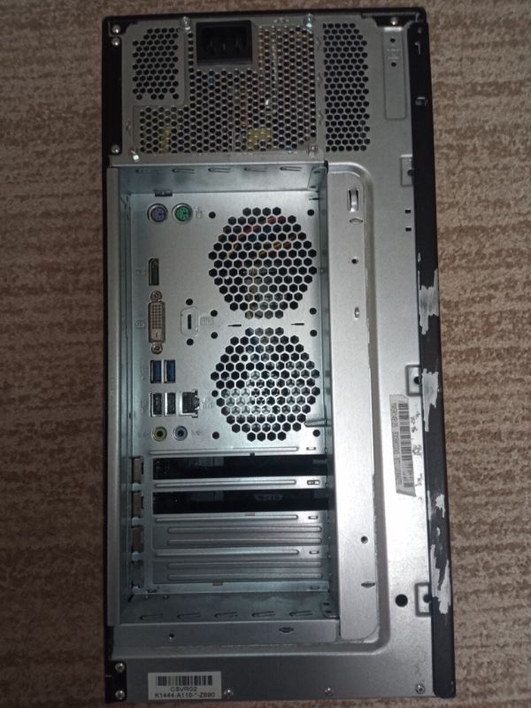 ПК Б-клас Fujitsu Esprimo P557 E85 Tower / Intel Pentium G4400 (2 ядра по 3.3 GHz) / 4 GB DDR4 / 120 GB SSD / Intel HD Graphics 510 б/в - зображення 3