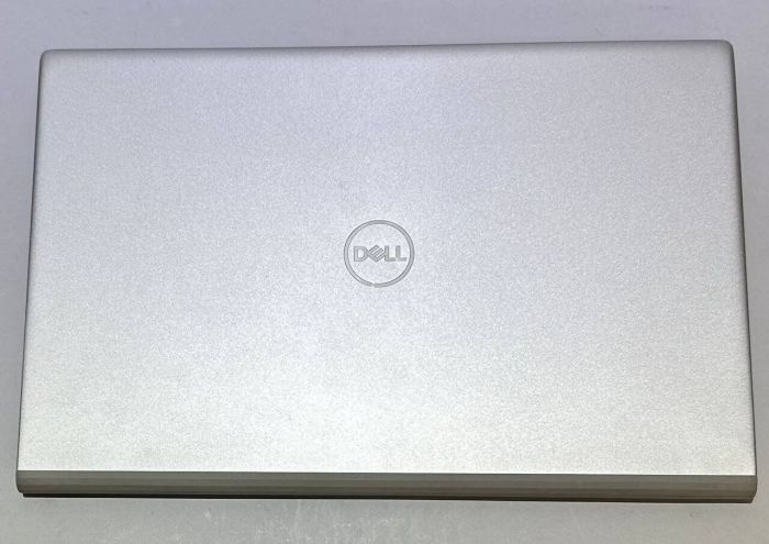 Ультрабук Б-клас Dell Inspiron 15 5502 / 15.6" (1920x1080) IPS / Intel Core i5-1135G7 (4 (8) ядра по 2.4 - 4.2 GHz) / 16 GB DDR4 / 256 GB SSD / Intel Iris Xe Graphics / WebCam / Win 11 Pro б/в - зображення 6