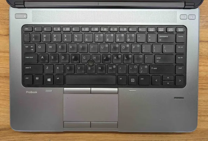 Ноутбук HP ProBook 645 G1 / 14" (1366x768) TN / AMD A10-5750M (4 ядра по 2.5 - 3.5 GHz) / 8 GB DDR3 / 240 GB SSD / AMD Radeon HD 8650G / WebCam / Fingerprint / Windows 10 б/в - зображення 3