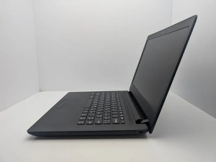 Ноутбук Dell Inspiron N7110 / 17.3" (1600x900) TN / Intel Core i3-2310M (2 (4) ядра по 2.1 GHz) / 6 GB DDR3 / 240 GB SSD / Intel HD Graphics 3000 / WebCam б/в - зображення 6