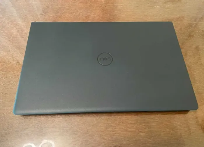 Ультрабук Dell Inspiron 3530 / 15.6" (1920x1080) IPS / Intel Core i5-1334U (10 (12) ядер по 3.4 - 4.6 GHz) / 8 GB DDR4 / 512 GB SSD / Intel Iris Xe Graphics eligible / WebCam б/в - зображення 3