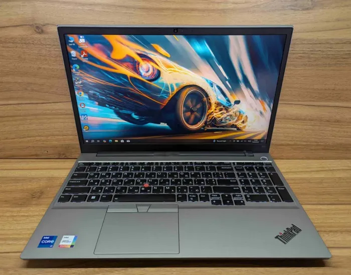 Ультрабук Б-клас Lenovo ThinkPad E15 Gen4 / 15.6" (1920x1080) IPS / Intel Core i7-1255U (10 (12) ядер по 3.5 - 4.7 GHz) / 24 GB DDR4 / 512 GB SSD / Intel Iris Xe Graphics / WebCam / Windows 10 б/в - зображення 2