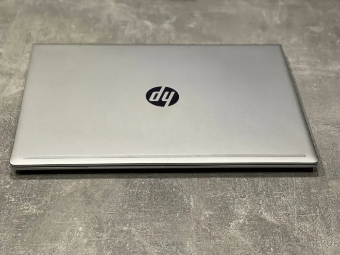 Ноутбук HP ProBook 450 G6 / 15.6" (1366x768) TN / Intel Core i5-8250U (4 (8) ядра по 1.6 - 3.4 GHz) / 8 GB DDR4 / 120 GB SSD / Intel UHD Graphics 620 / WebCam б/в - зображення 6