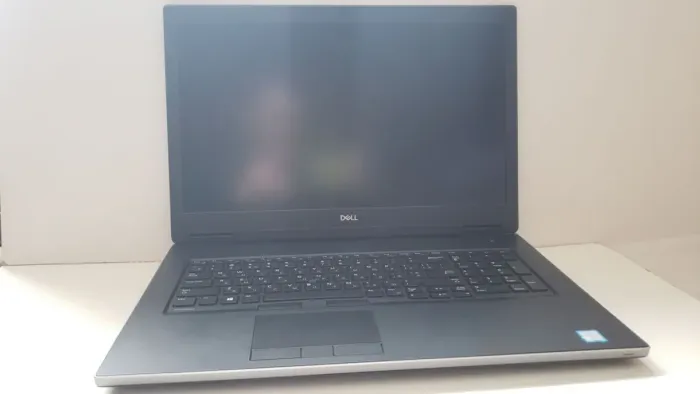 Мобільна робоча станція Dell Precision 7730 / 17,3" (1920x1080) IPS / Intel Core i7-8850H (6 (12) ядра по 2,6 - 4,3 ГГц) / 32 ГБ DDR4 / 128 ГБ SSD + 1000 ГБ SSD / nVidia Quadro P5200, 16 ГБ GDDR5, 256-біт / WebCam б/в - зображення 2