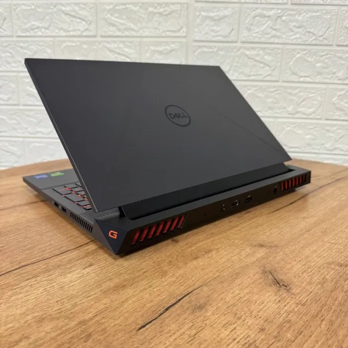 Ігровий ноутбук Б-клас Dell G15 5530 / 15.6" (1920x1080) IPS / Intel Core i7-13650HX (14 (20) ядер по 3.6 - 4.9 GHz) / 16 GB DDR5 / 1000 GB SSD / nVidia GeForce RTX 4060, 8 GB GDDR6, 128-bit / WebCam б/в - зображення 6