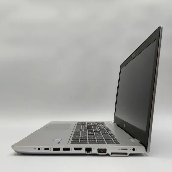 Ноутбук HP ProBook 650 G4 / 15.6" (1920x1080) IPS / Intel Core i5-8250U (4 (8) ядра по 1.6 - 3.4 GHz) / 16 GB DDR4 / 256 GB SSD / Intel HD Graphics 620 / WebCam б/в - зображення 5